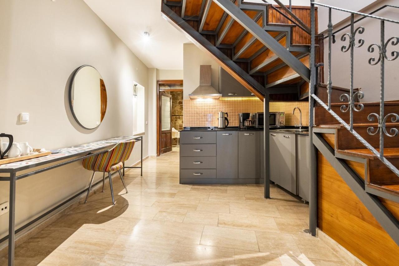 Mesmerizing Flat Near Hadrians Gate Antália Exterior foto